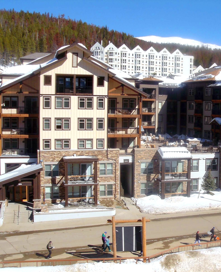 Founders Pointe